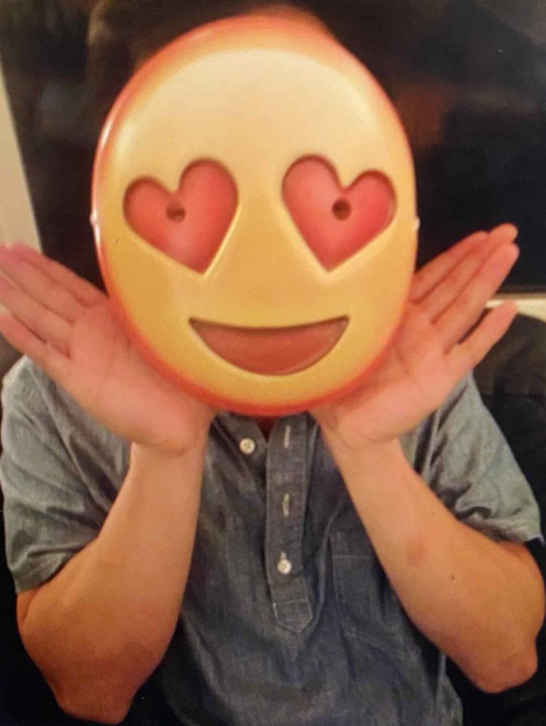 Emoji love/ like.