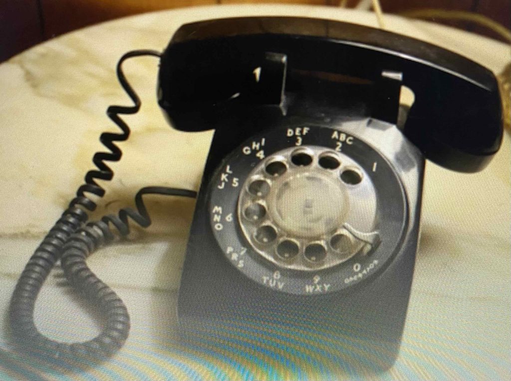 Rotary dial telephone