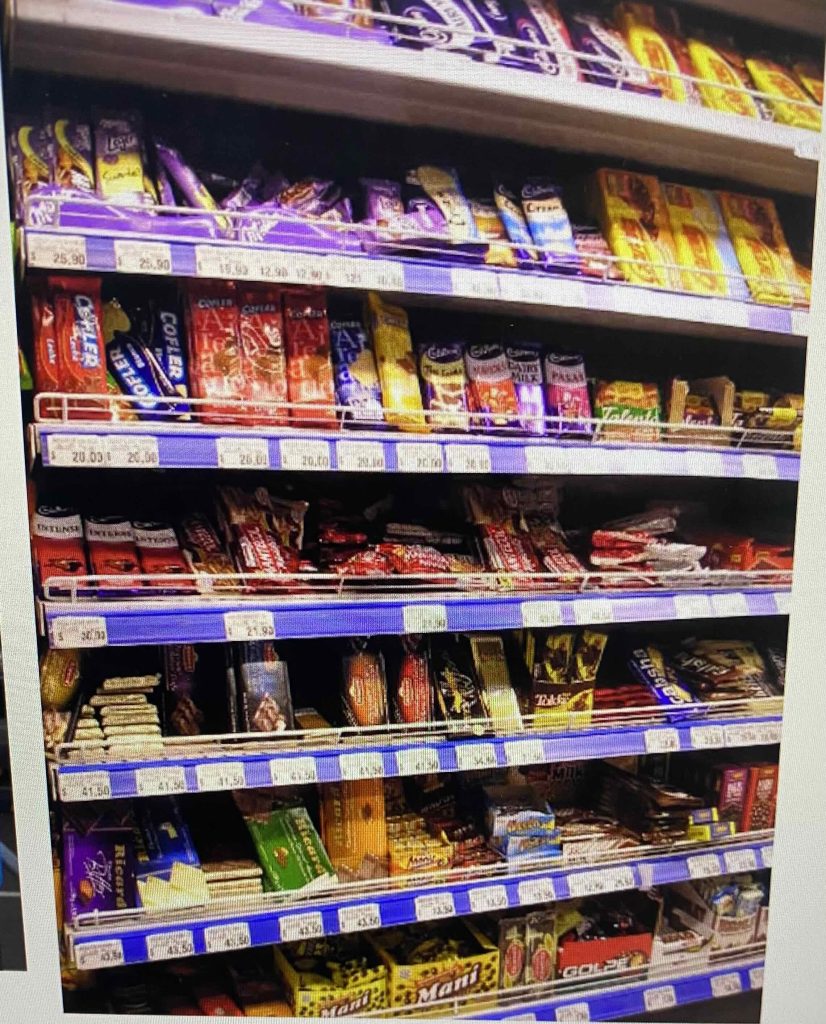 Biscuits, cookies, 